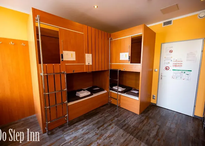 Do Step - Self-service-hostel * Viena