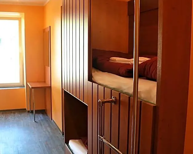 Do Step - Self-service-hostel * Viena